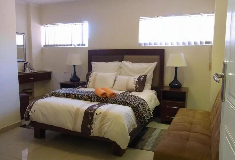Deluxe Suite King Bed, Bed And Breakfast Newlife Bnb
