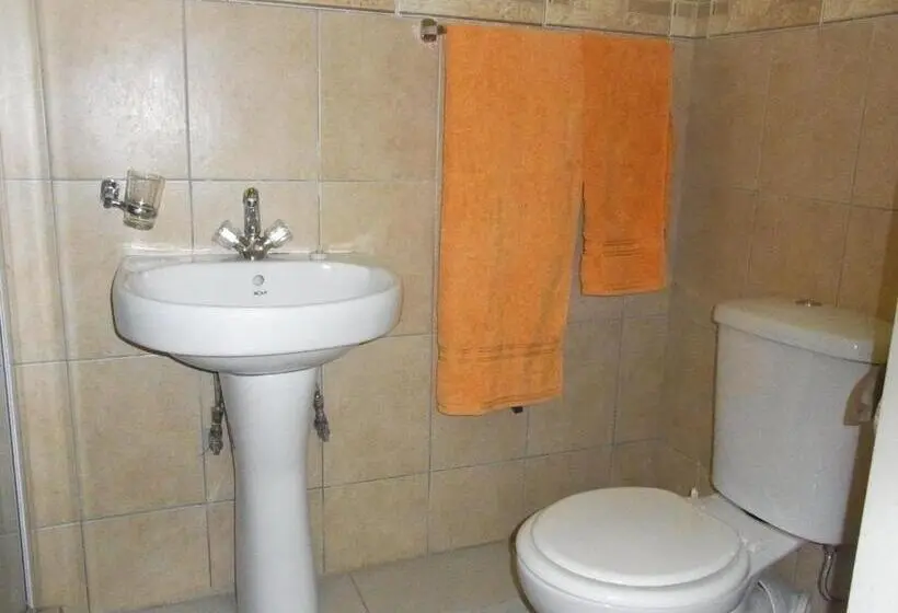 Deluxe Suite King Bed, Bed And Breakfast Newlife Bnb