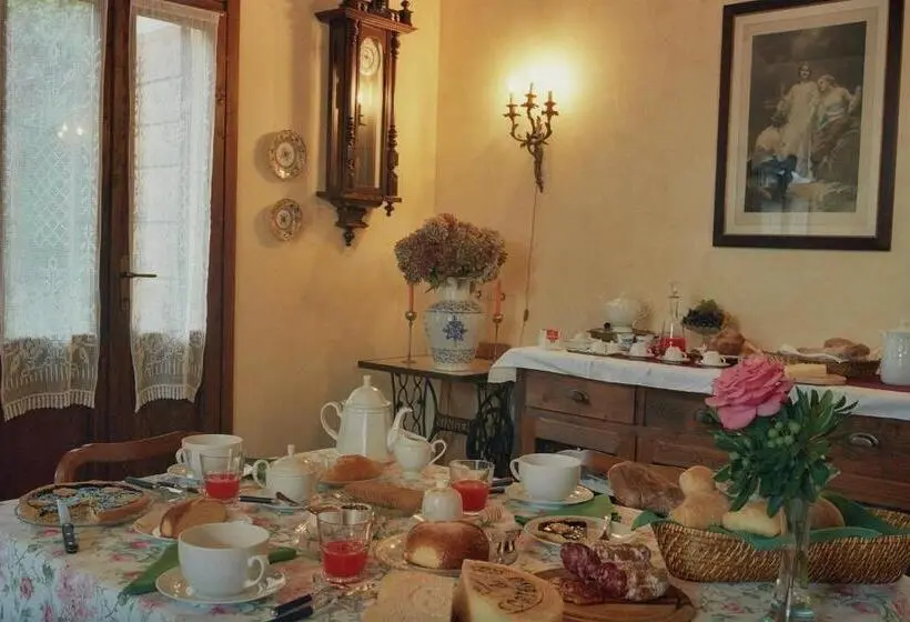 マウンテンビュースタンダードルーム, Casa Visnenza Bed & Breakfast