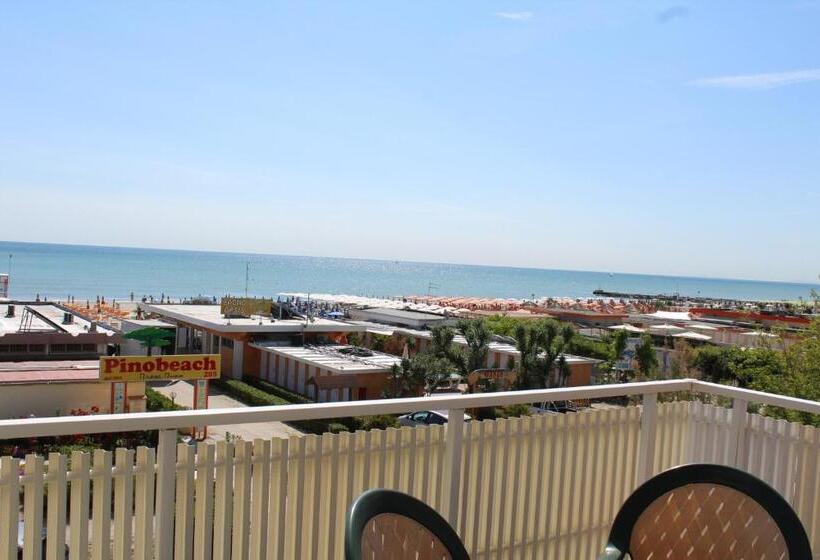 Camera Tripla Standard Vista Mare, Aba