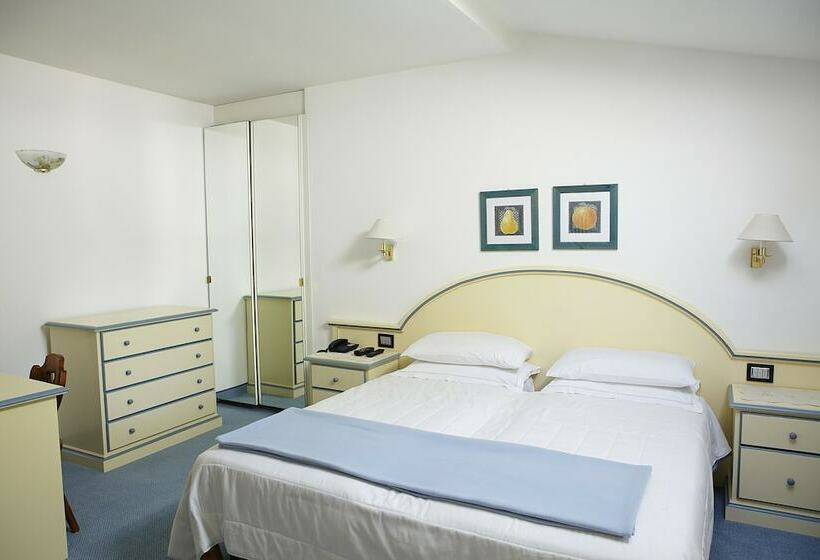Номер Стандарт, Albergo Milano