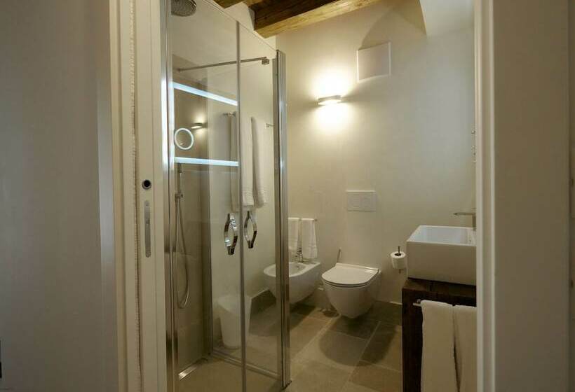 غرفة قياسية, Antica Abbazia