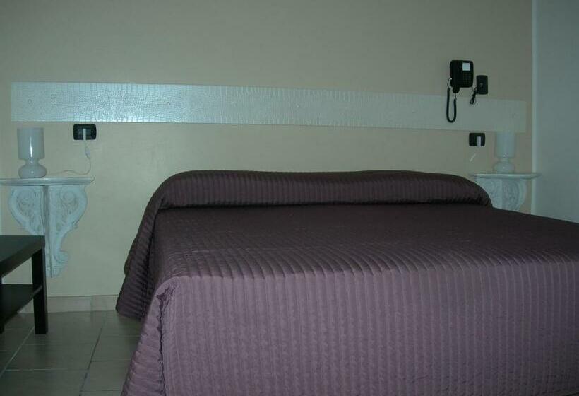 اتاق استاندارد, Due Spade