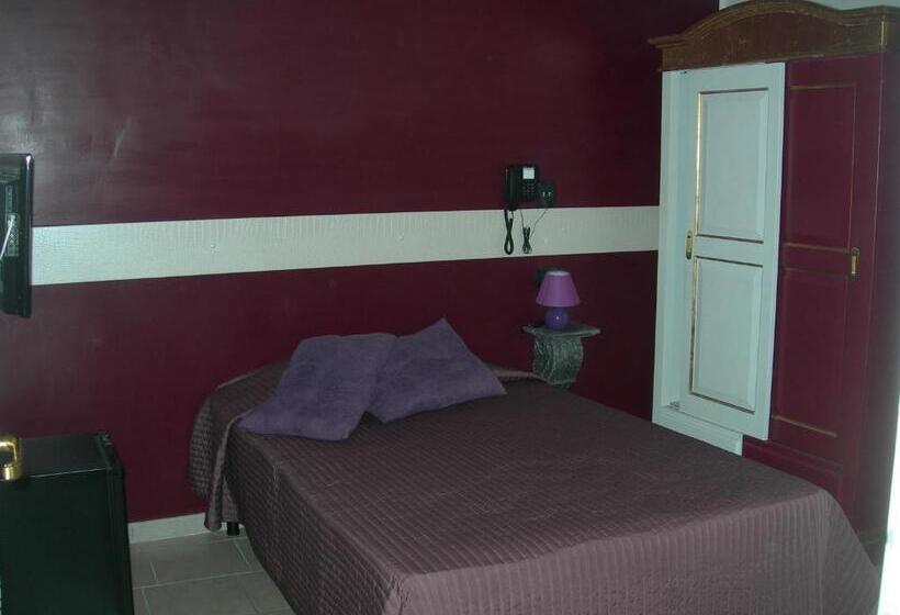 חדר סטנדרט יחיד, Due Spade