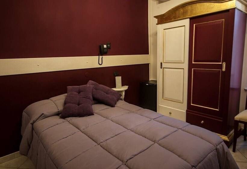 חדר סטנדרט יחיד, Due Spade