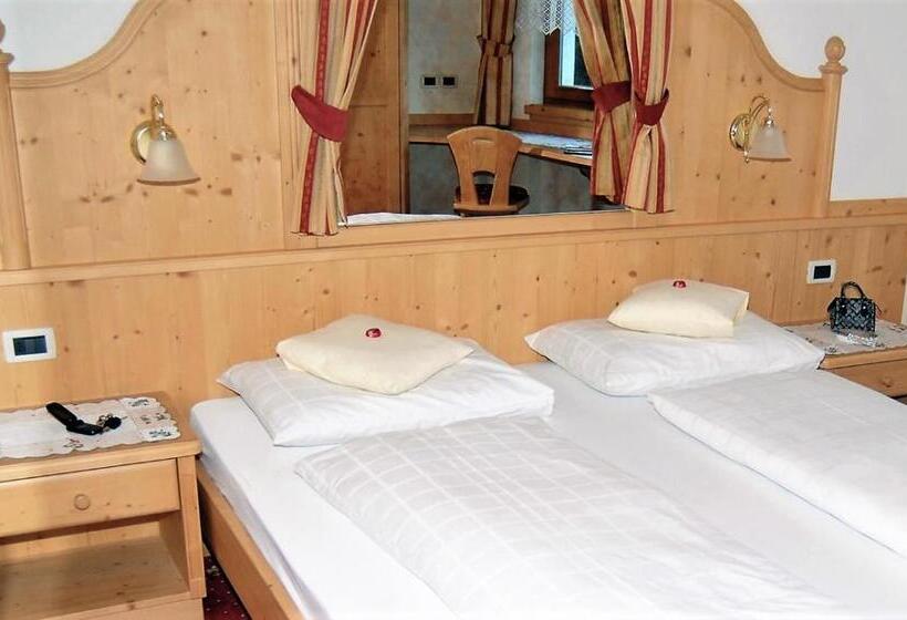 דירה בת חדר שינה 1 עם מרפסת, Miraval Natur