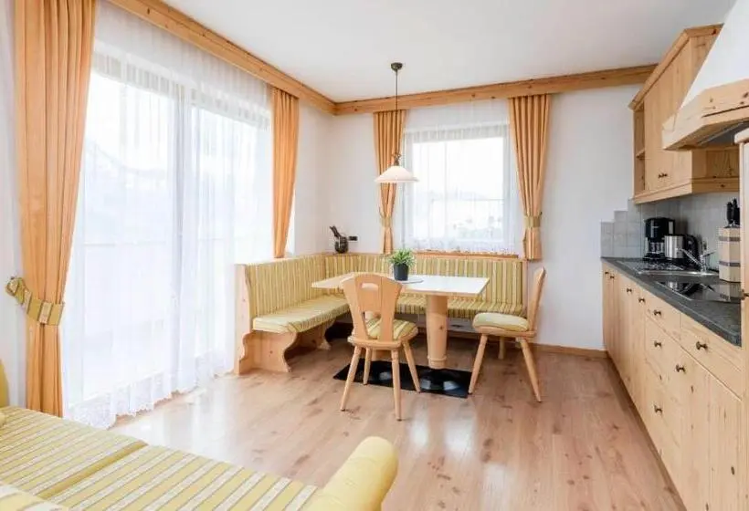 Deluxe-huoneisto 1 Makuuhuone, Miraval Natur