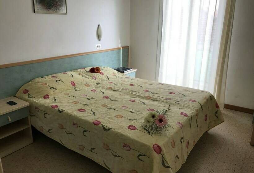 スタンダードルーム, Ondina E Milazzo