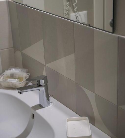 身障者適用スタンダードルーム, Ondina E Milazzo