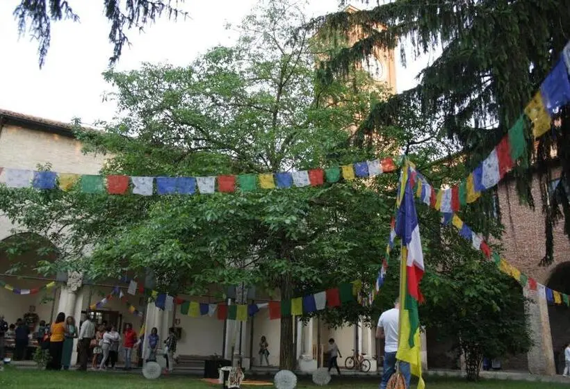 اتاق چهار تخته با دستشویی مشترک, Il Chiostro Hostel And
