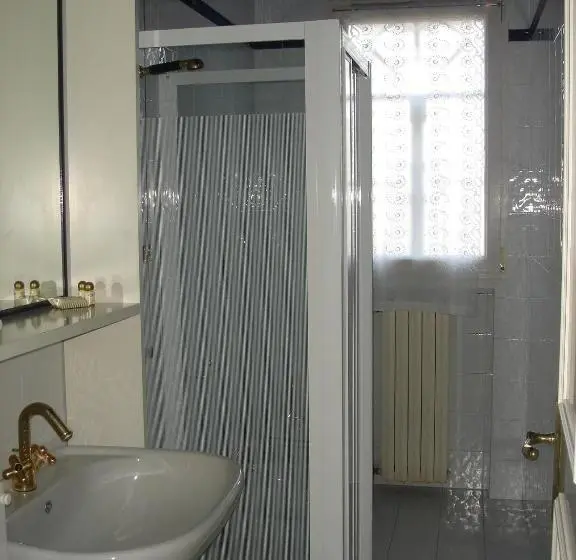 اتاق استاندارد سه نفره, La Corte Del Cavaliere Bed & Breakfast