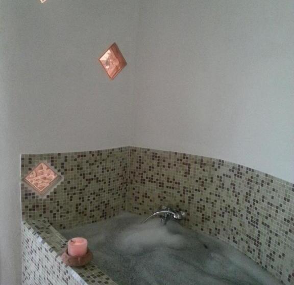 חדר דלוקס, B&b La Greka