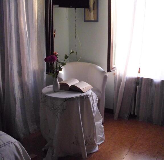 Номер Стандарт, B&b Laura