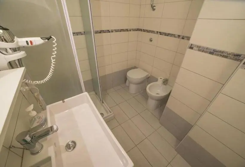 اتاق استاندارد یک نفره, B&b Porta Livorno