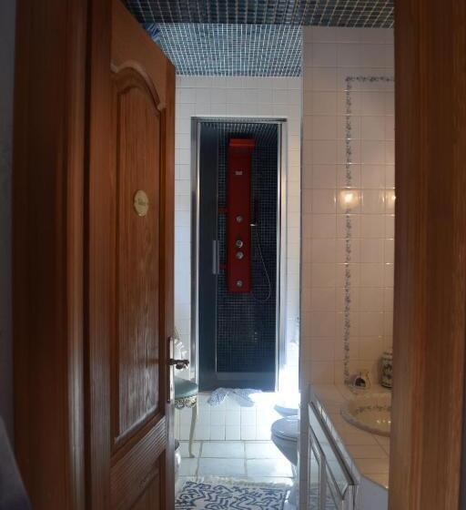 バス共有のスタンダードルーム, B&b Villa Moro   Family House