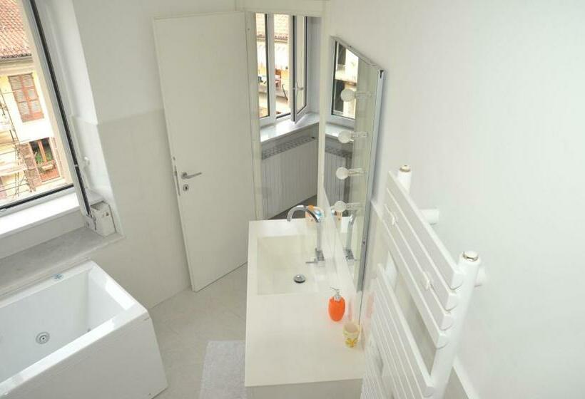 اتاق لوکس, Vitaminam