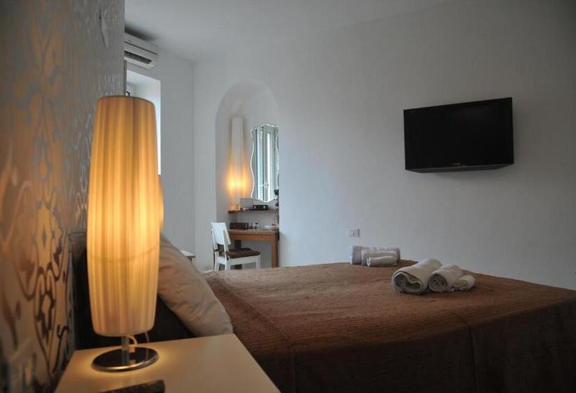 اتاق لوکس, Vitaminam