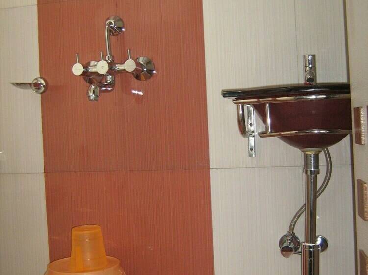 חדר סטנדרט, Apex