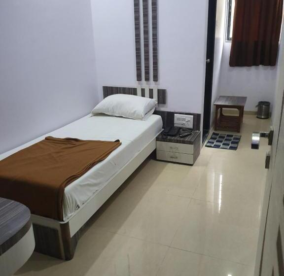 חדר סטנדרט יחיד, Apex