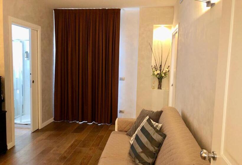 סוויטת ג'וניור, Ferro Di Cavallo