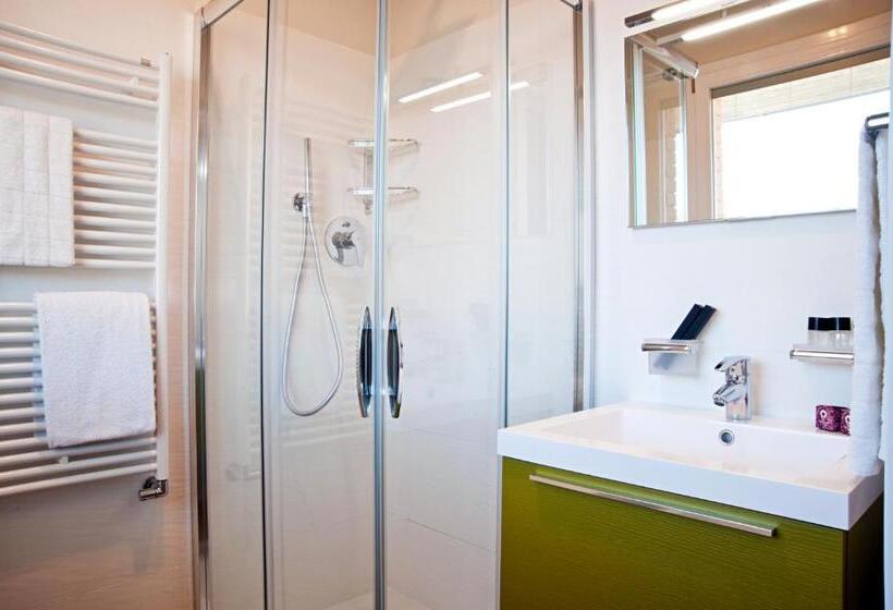 סוויטה, Ferro Di Cavallo