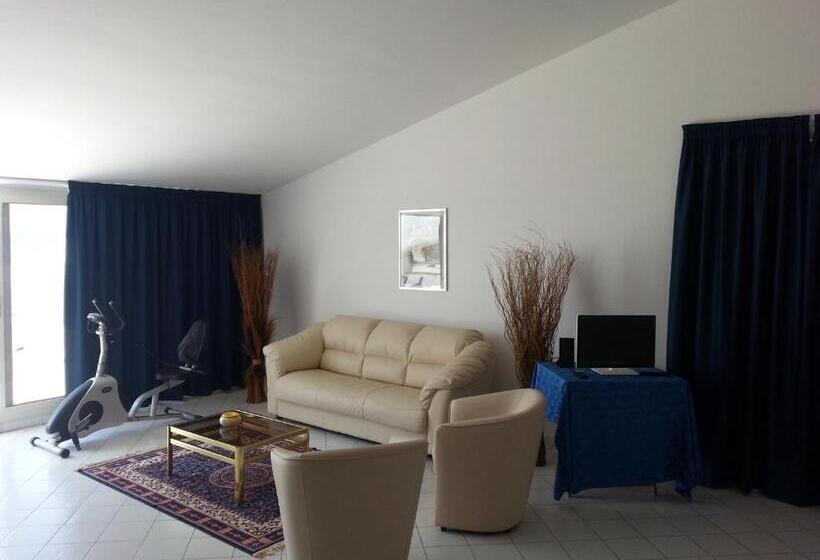 جناح مطلّ علي البحر, Mareblu