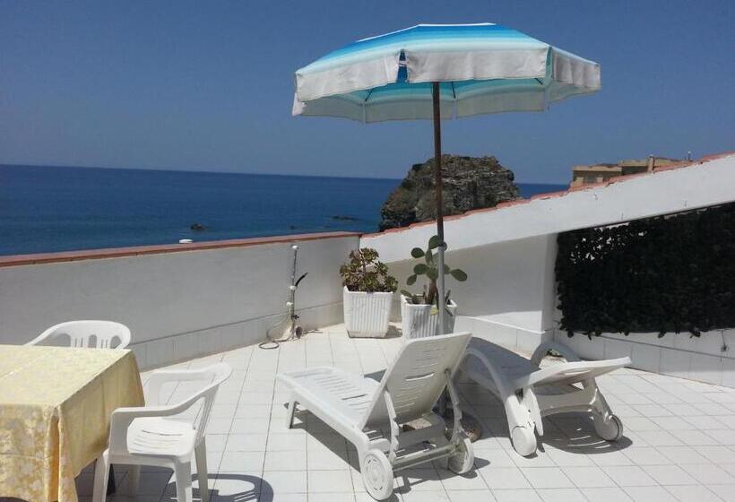 جناح مطلّ علي البحر, Mareblu