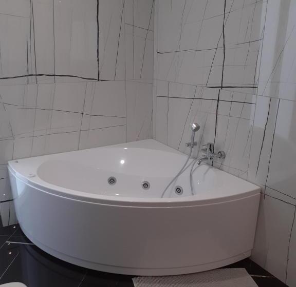 חדר דלוקס, Nuova Grottella