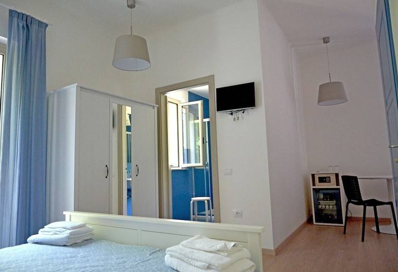 Четырехместный Номер Стандарт, Petit