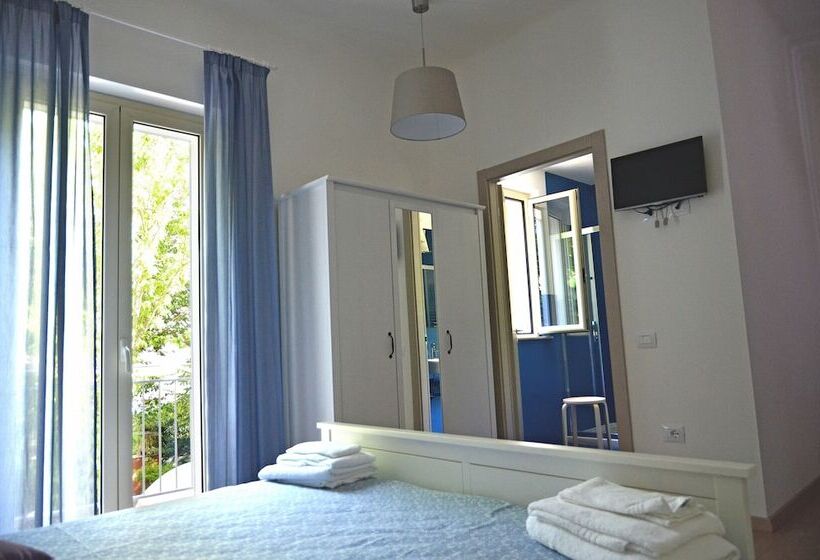 Четырехместный Номер Стандарт, Petit