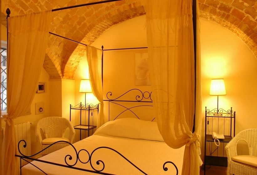 اتاق استاندارد, The Olive Inn