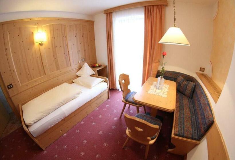 バルコニー付きシングルスタンダードルーム, Val