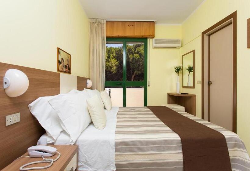 غرفة كومفورت ثلاثية, Valentino