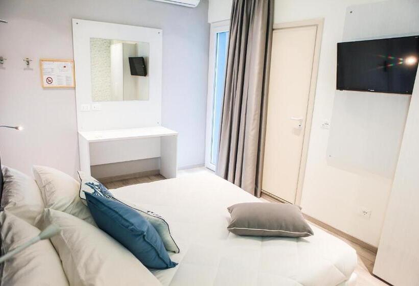 اتاق سوپریور, Veliero