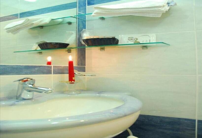 اتاق استاندارد, Veliero