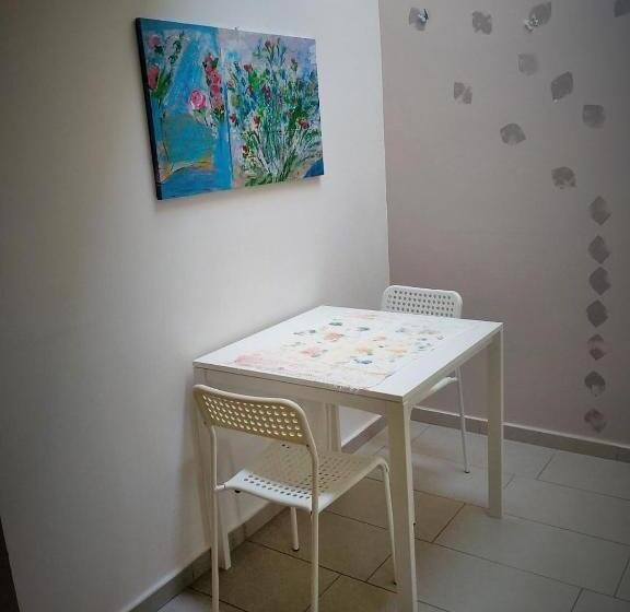 标准间, Paneolio B&b