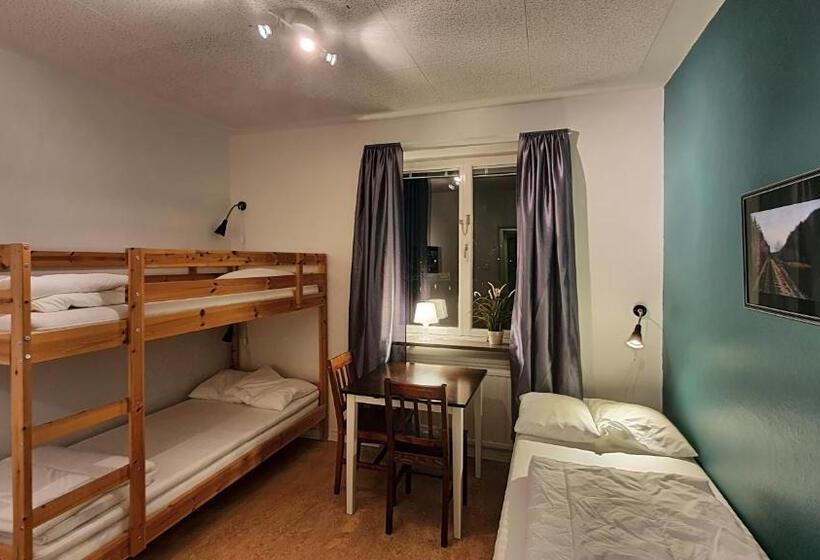 标准间, Virserum Hostel