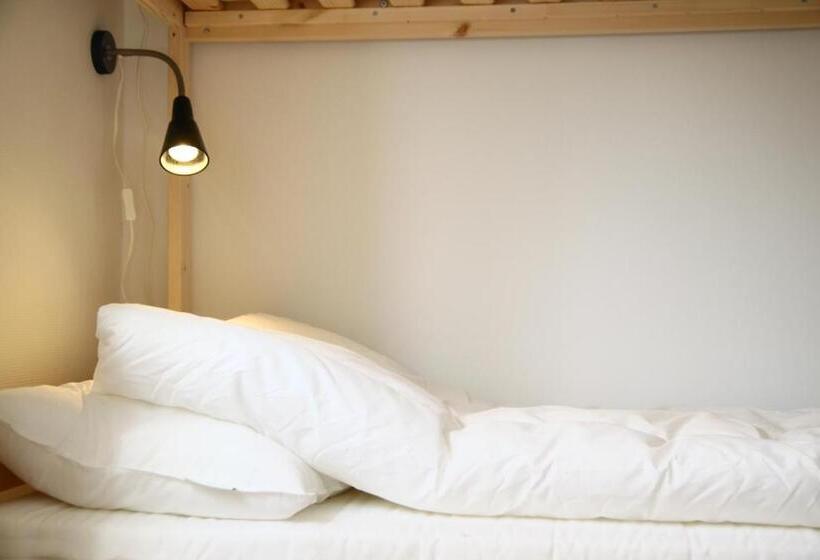 四人标准间, Virserum Hostel