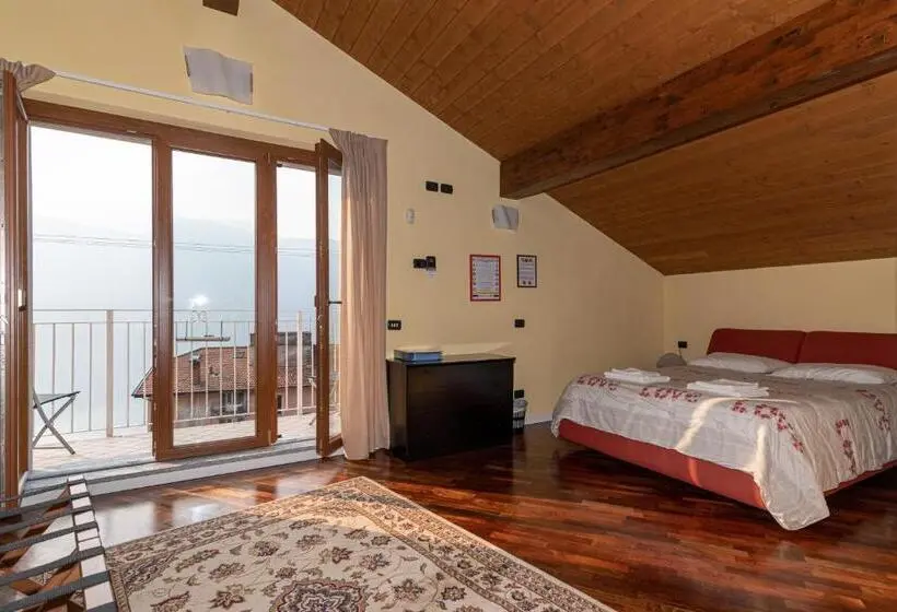 湖の見えるジュニアスイート, B&b Foresteria Casa Della Musica Lake Como