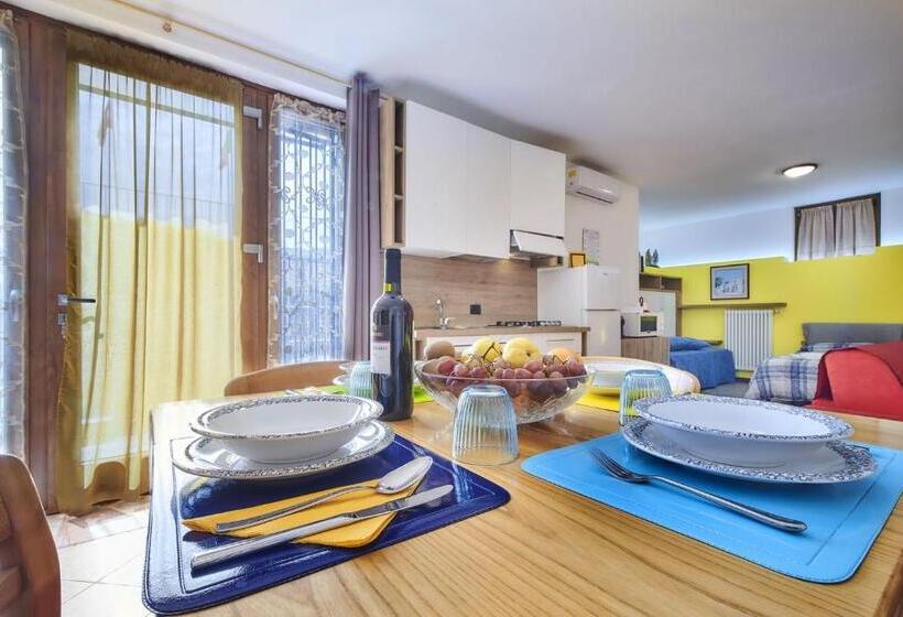 패밀리 스튜디오, B&b Foresteria Casa Della Musica Lake Como