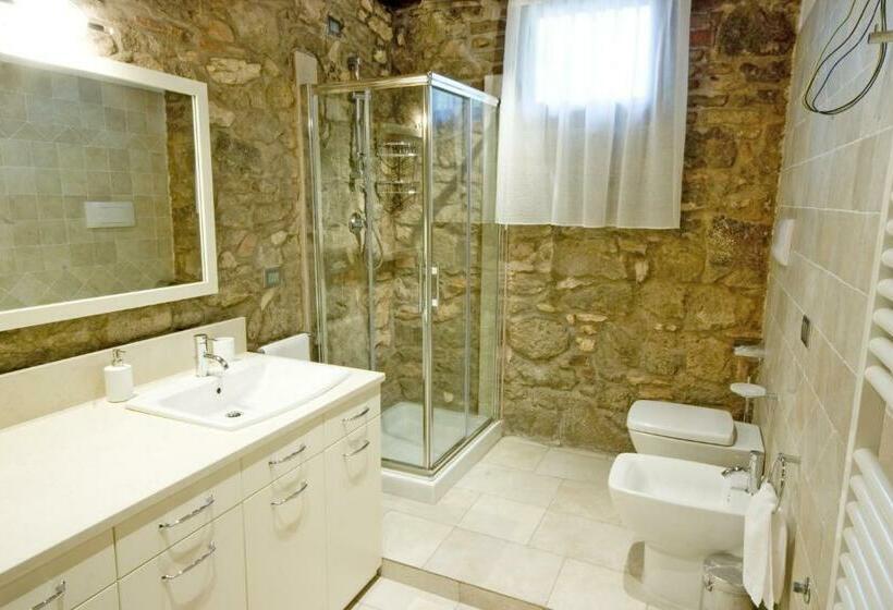 شقة غرفة واحدة مطلة على الحديقة, Aiceltis