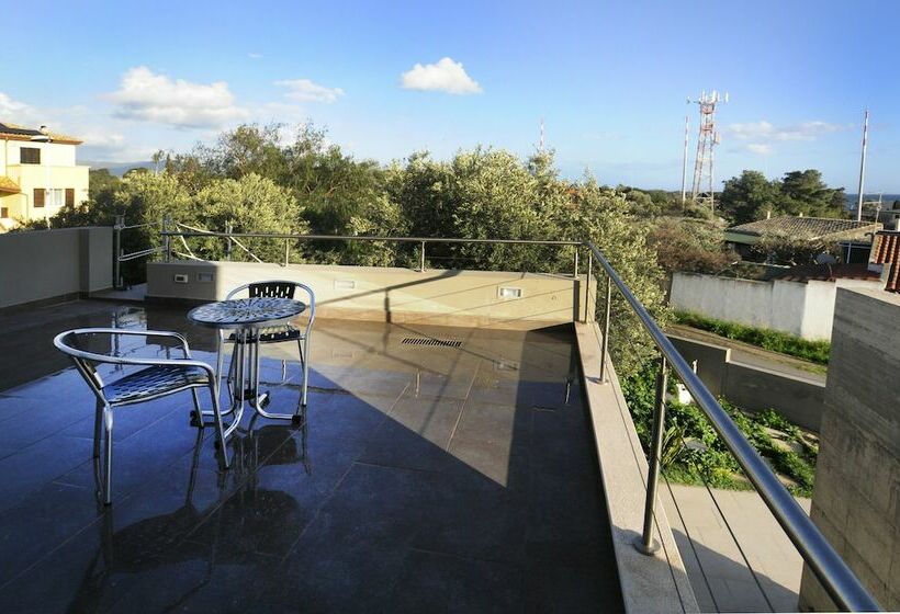 חדר קומפורט עם נוף לים, Art House Quartu   Margine Rosso