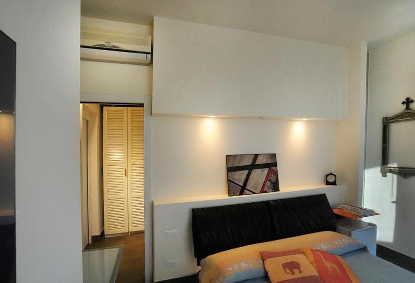 חדר סטנדרט עם טרסה, Art House Quartu   Margine Rosso