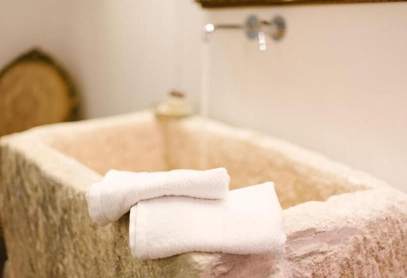 Номер Стандарт, Barone Gambadoro