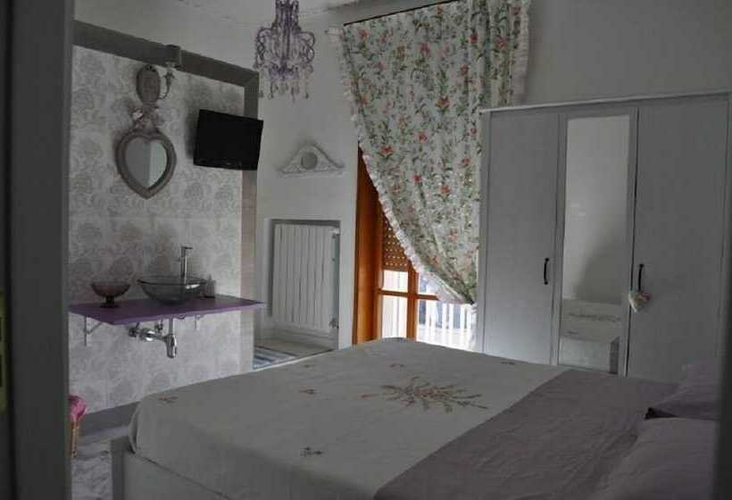 غرفة إقتصادية مطلة علي البحر, I Citri