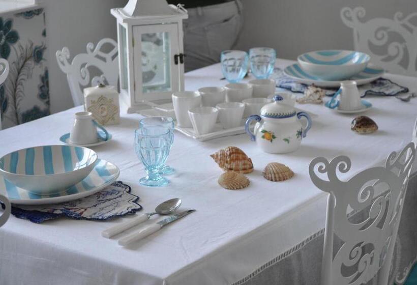 جناح مطلّ علي البحر, I Citri