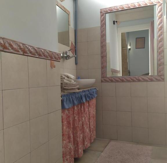 Дом 1 Спальня, La Collina