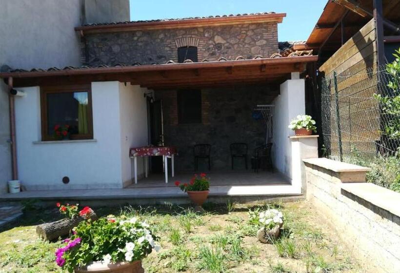 Дом 1 Спальня, La Collina