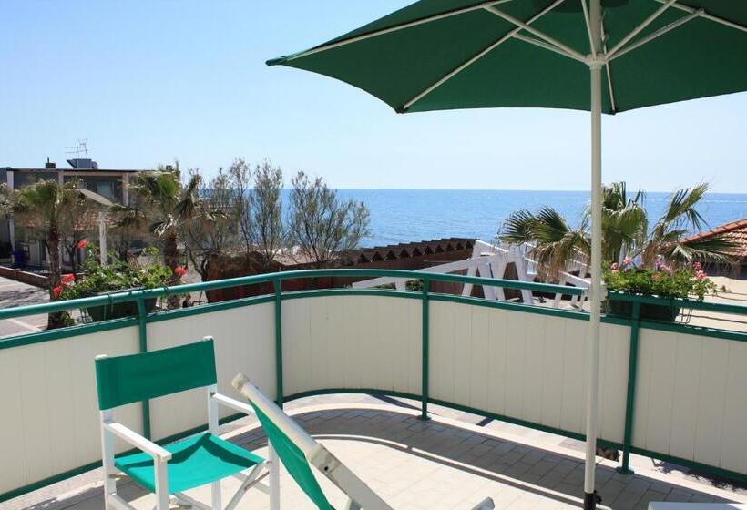 Triple Room Sea View, Lungomare