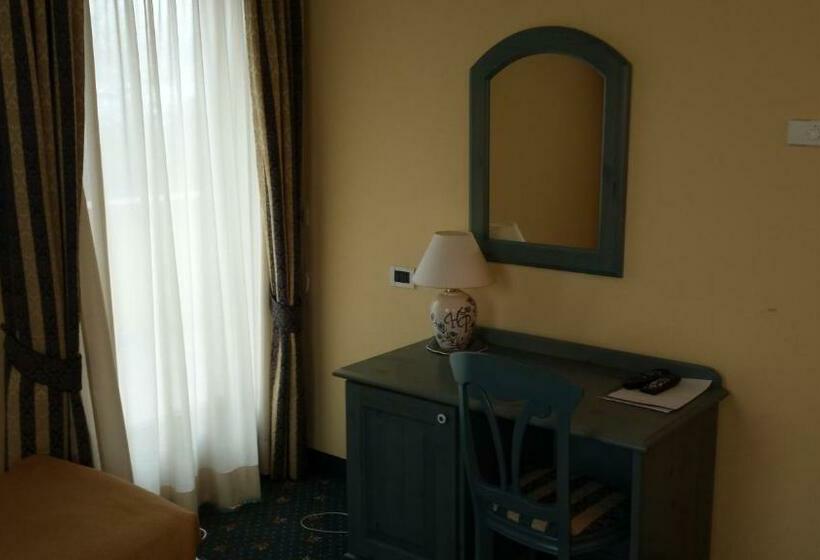 غرفة قياسية, Pesek